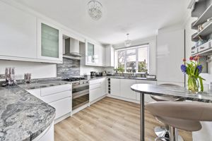 Kitchen- click for photo gallery